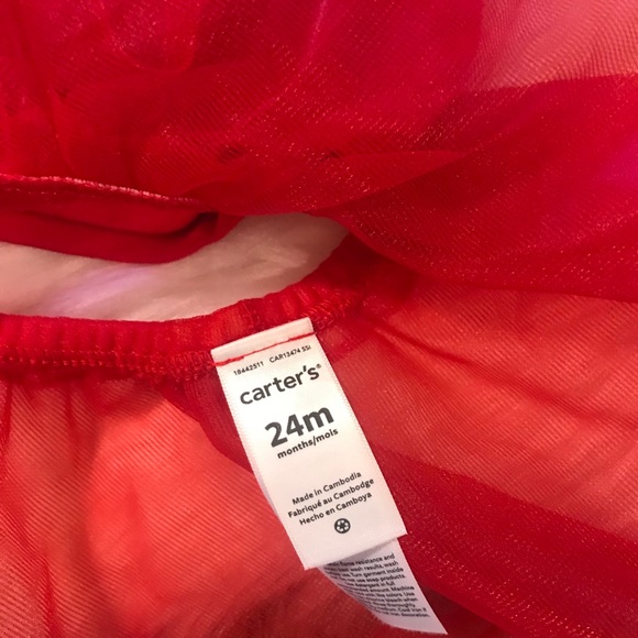 Carter’s 3 Piece Christmas Santa Outfit 24 months - Picture 2 of 4